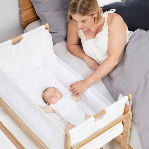 SnüzPod4 Bedside Crib - Natural