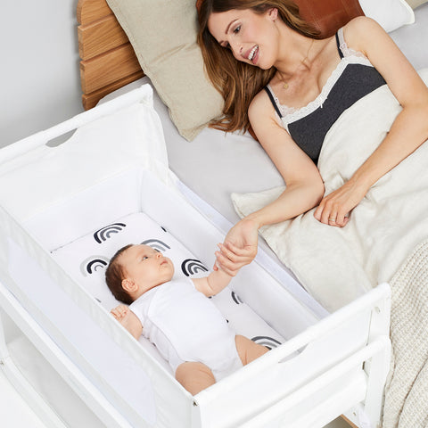 SnüzPod4 Bedside Crib - White